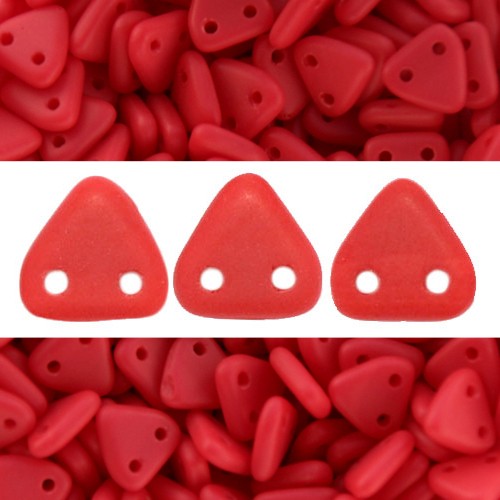 Creez Perles 2 trous CzechMates triangle matte opaque red 6mm (10g)