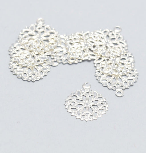 Achat 20 Pendentifs breloque en laiton dentelle argenté 15x13x0.5 mm, Trou: 1 mm